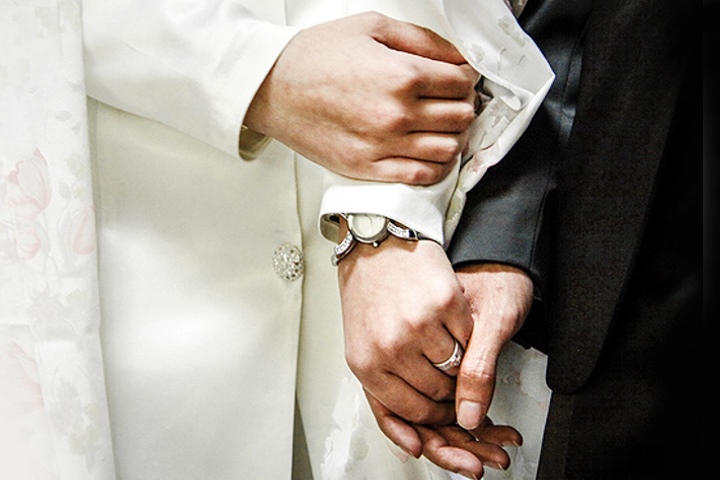 تصویری مرتبط با بایدها و نبایدهای دوران عقد